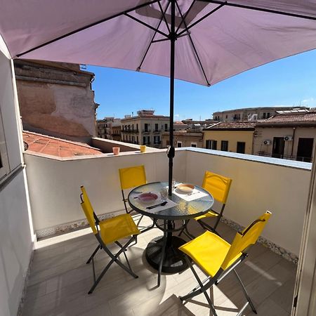 Apartamento Le Terrazze Di Chiara Palermo Exterior foto