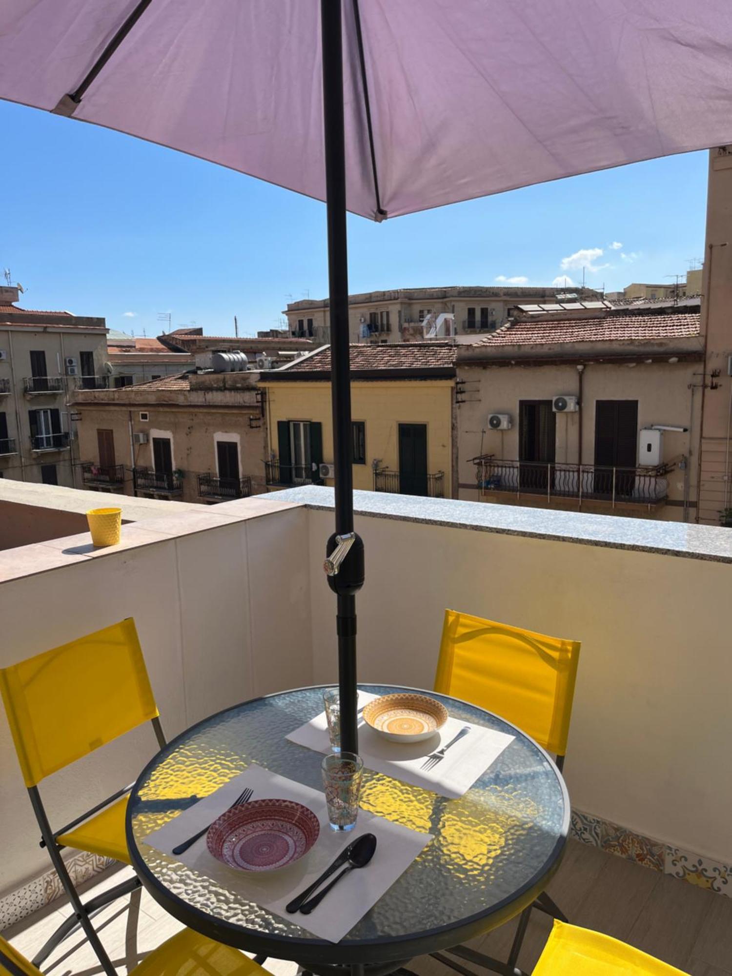 Apartamento Le Terrazze Di Chiara Palermo Exterior foto